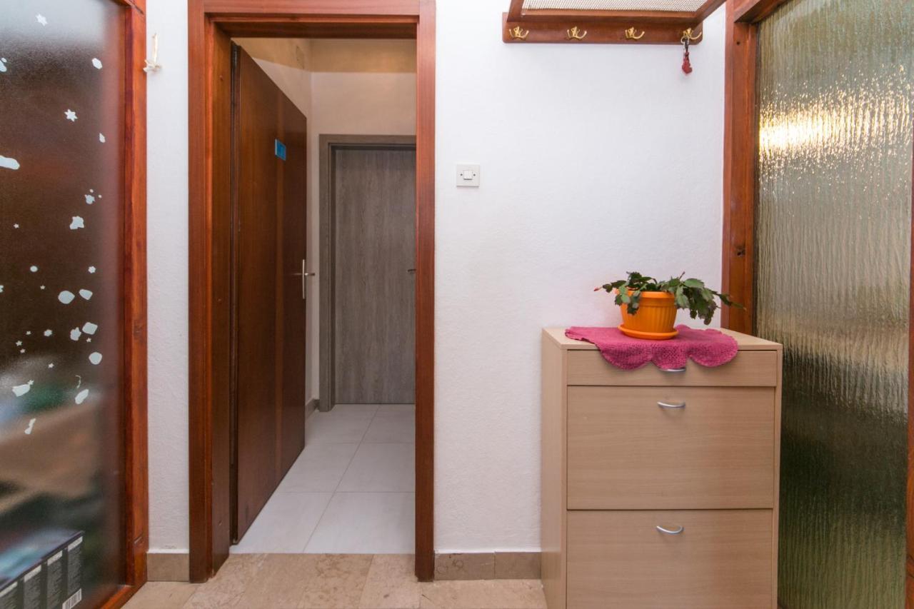 Apartments By The Sea Brist, Makarska - 15714 โปดาซา ภายนอก รูปภาพ