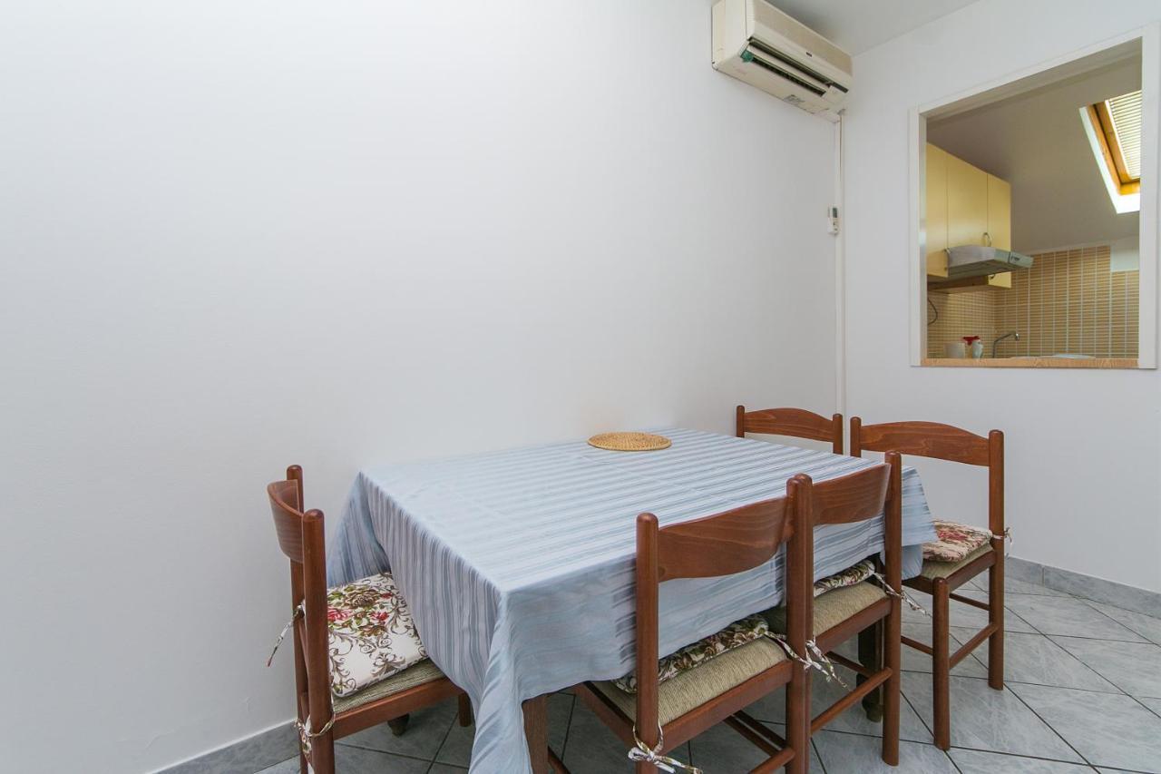 Apartments By The Sea Brist, Makarska - 15714 โปดาซา ภายนอก รูปภาพ