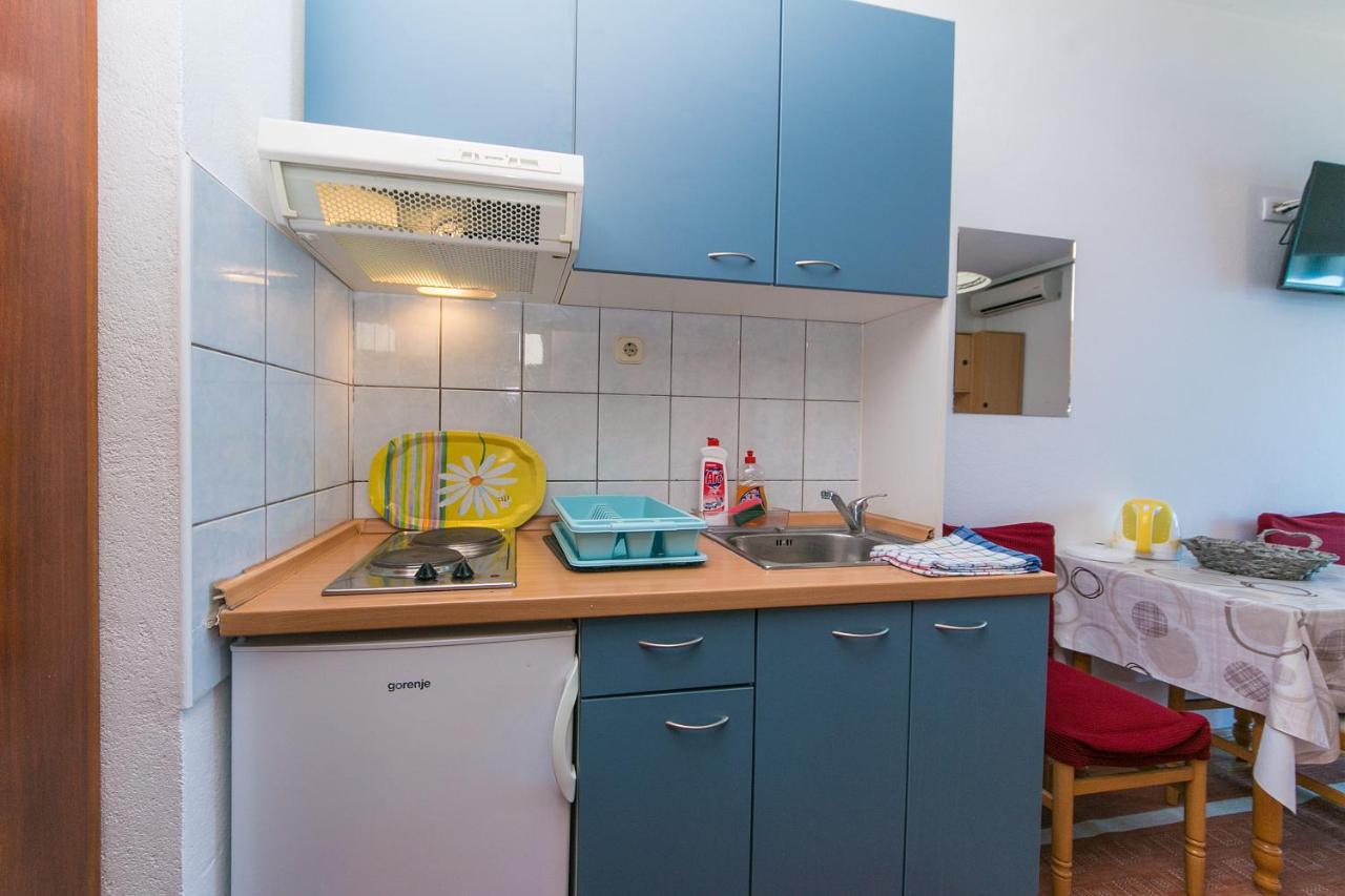 Apartments By The Sea Brist, Makarska - 15714 โปดาซา ภายนอก รูปภาพ