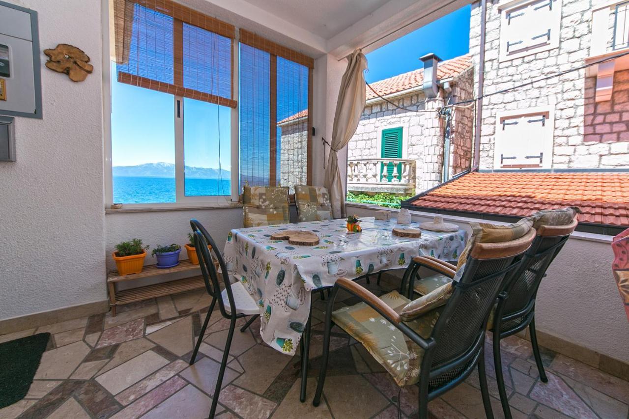 Apartments By The Sea Brist, Makarska - 15714 โปดาซา ภายนอก รูปภาพ